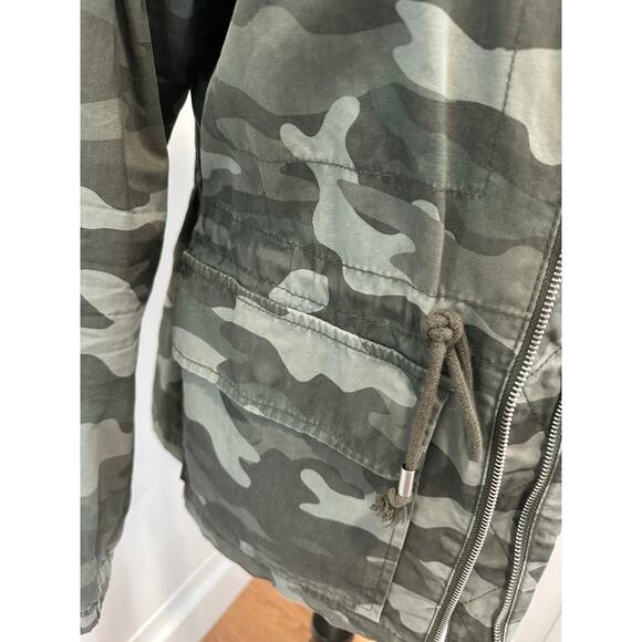 Old Navy Camo Spring Jacket - Picture 4 of 5